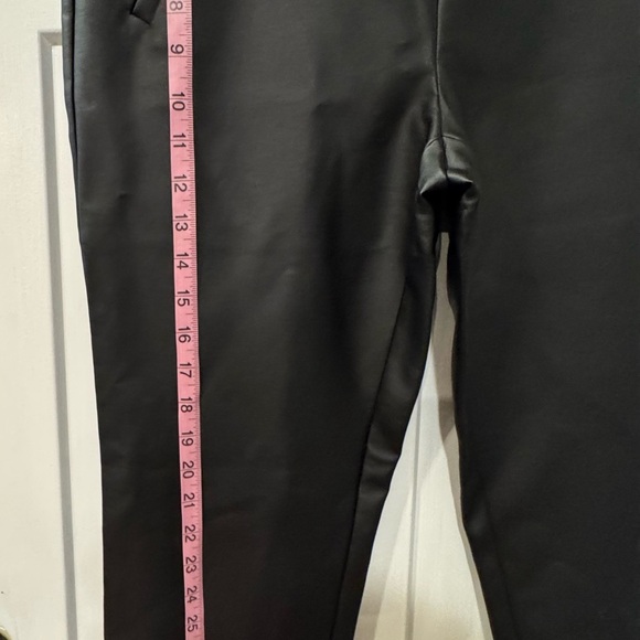 Chicos Faux leather pant. Black. Size 0.5 - Picture 11 of 12